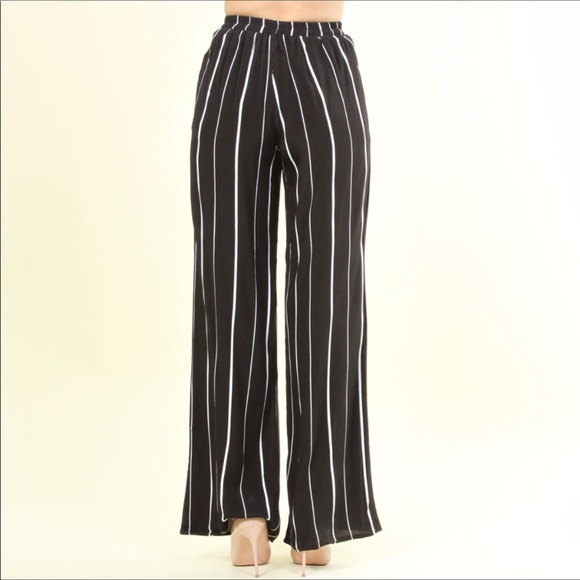 Wide Leg Chiffon  Pants - Picture 3 of 5